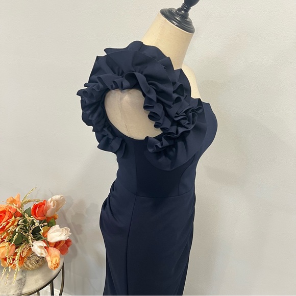 Aqua Brand Navy Blue Ruffled One Shoulder Maxi Formal Evening Gown - Reemoly - Picture 6 of 13